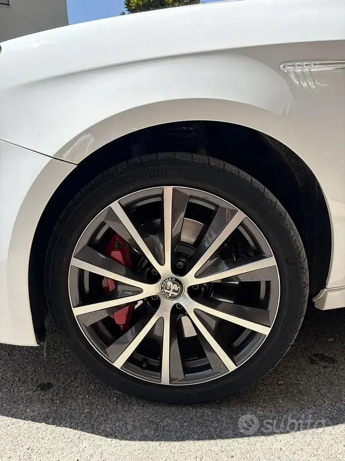 Usata Alfa Romeo Giulietta 120 CV (88 kW) 2020 Bianco Utilitaria