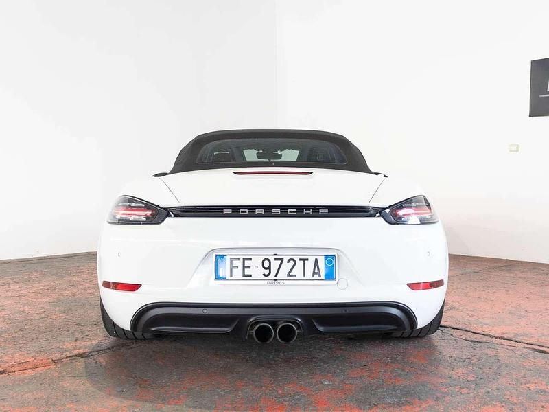 Usata Porsche 718 Boxster 300 CV (220 kW) 2016 Bianco Cabrio