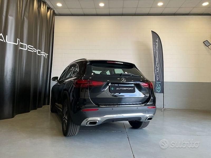 Usata Mercedes GLA180 Advanced Plus 136 CV (100 kW) 2024 Nero SUV