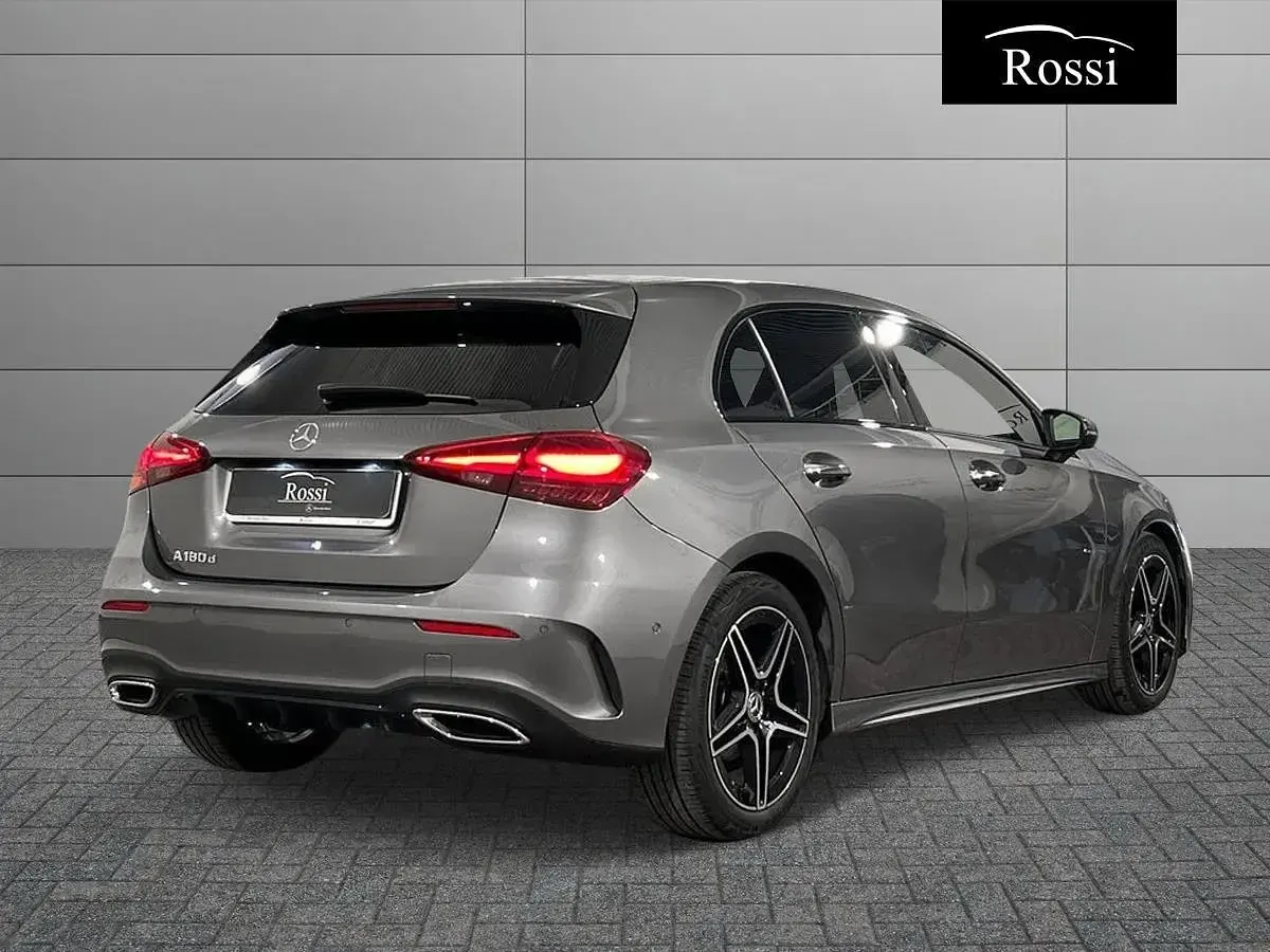 Usata Mercedes A180 Advanced Plus 116 CV (85 kW) 2023 Nero Berlina
