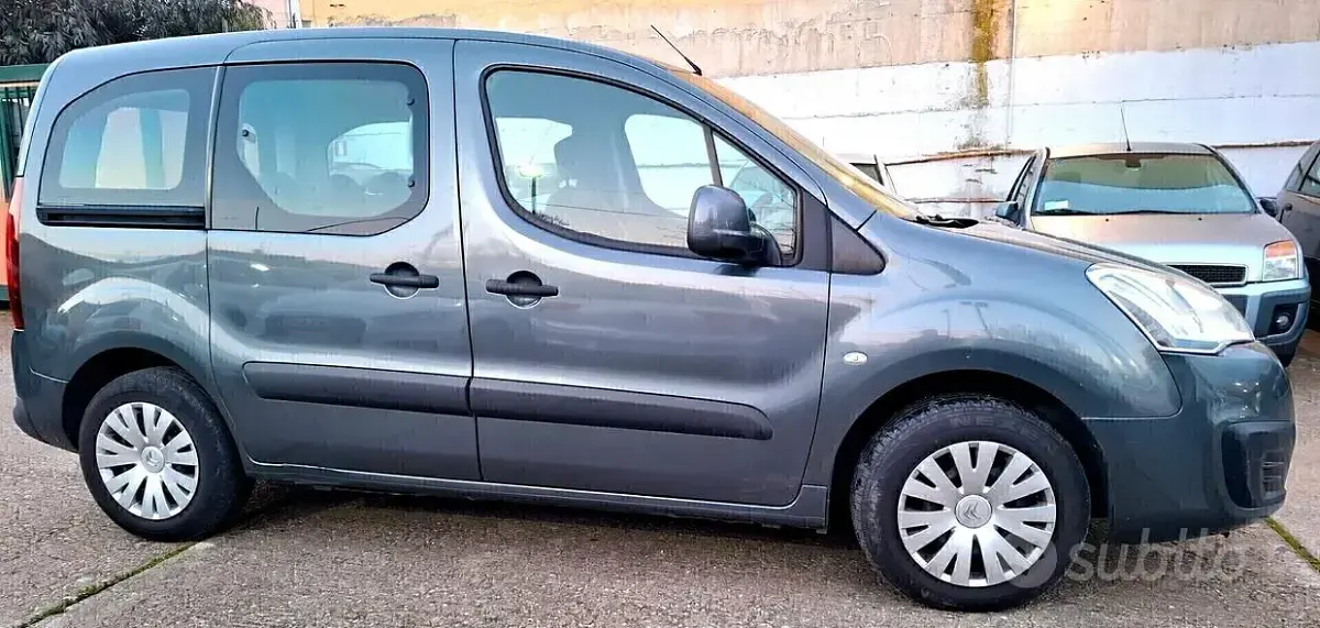 Usata Citroën e-Berlingo Feel 99 CV (72 kW) 2015 Grigio Monovolume