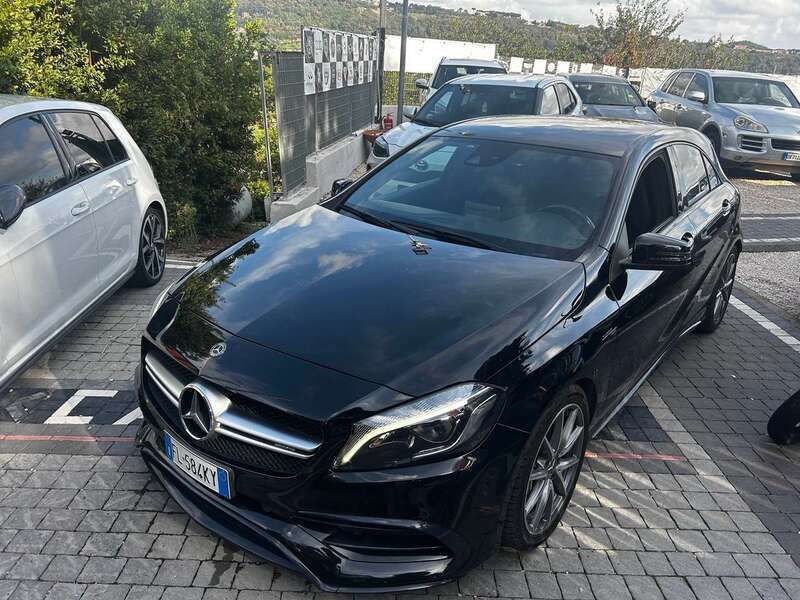 Usato 2017 Mercedes A45 AMG 2 Benzin
