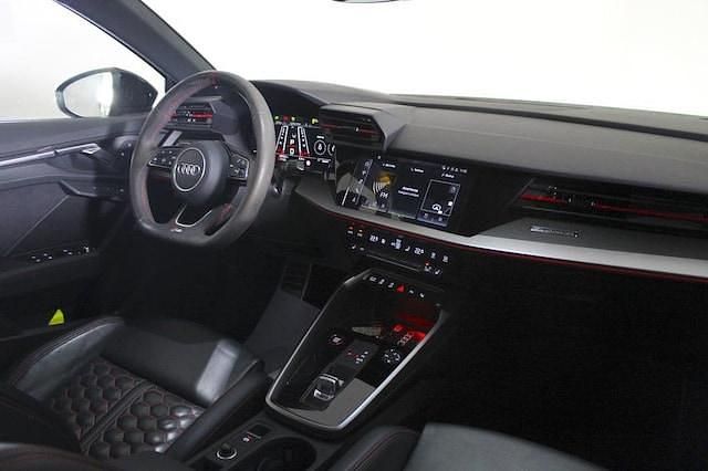 Usata Audi RS3 Sportback Ambiente 400 CV (294 kW) 2023 Nero mythos metallizzato Utilitaria