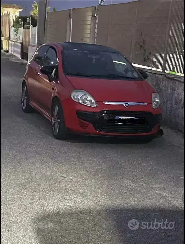 Usata Fiat Punto Evo 90 CV (66 kW) 2010 Rosso Utilitaria