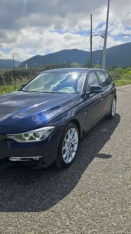 Begagnad BMW 330 258 HK (189 kW) 2014 Blå Kombi