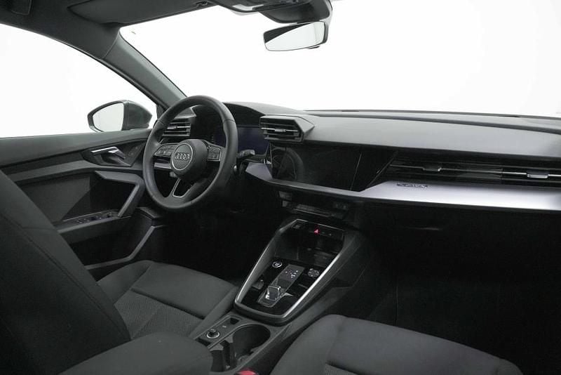 Usata Audi A3 Sportback S-Line 200 CV (147 kW) 2023 Grigio Utilitaria