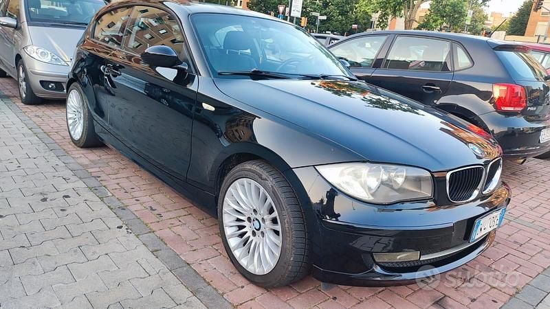 Usata BMW 118 Cabriolet 145 CV (106 kW) 2009 Nero Cabrio