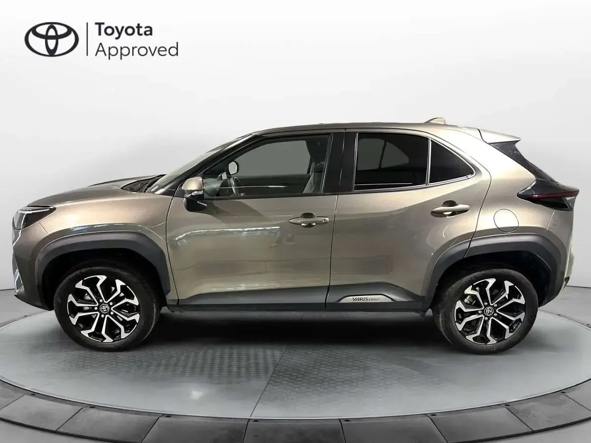 Usata Toyota Yaris Cross Trend 116 CV (85 kW) 2023 Bronzo SUV