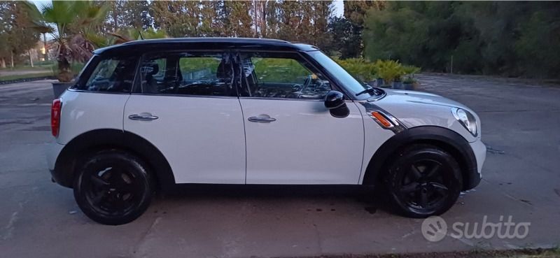 Bianco Usata 2013 Mini Cooper D Due volumi | 10.000 € - Immagine 1/4