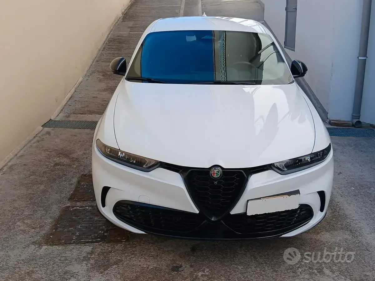 Usata Alfa Romeo Tonale Sprint 131 CV (96 kW) 2023 Bianco SUV
