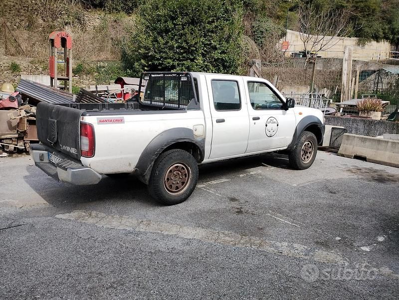 Usata Nissan Navara 2010 Bianco Pick-up