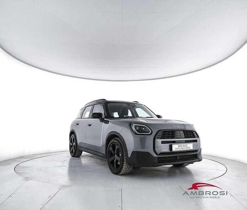 Usata Mini Cooper Countryman Favoured 163 CV (119 kW) 2025 Grigio SUV