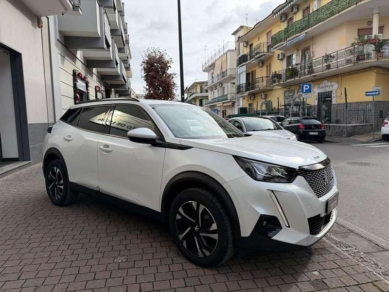 Usata Peugeot 2008 Allure 110 CV (80 kW) 2022 Bianco SUV
