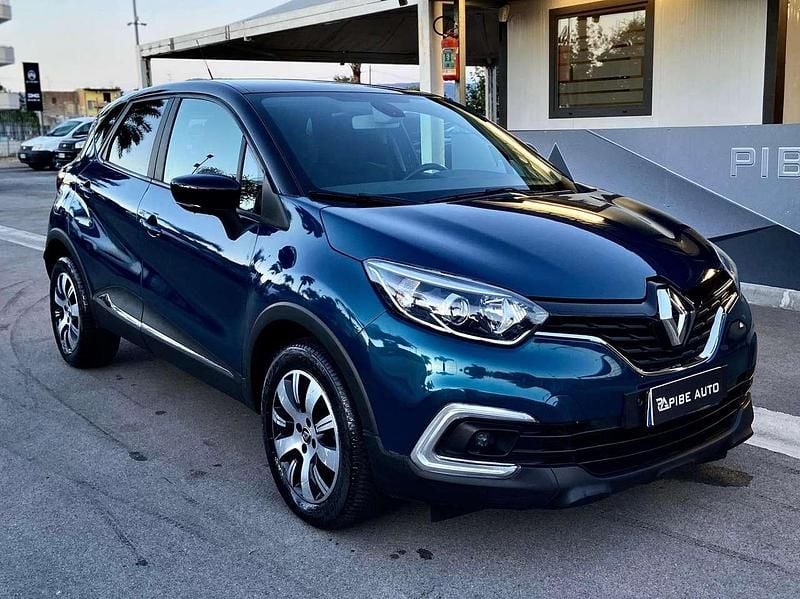 Verde Usata 2018 Renault Captur SUV | 12.500 € (Buon prezzo) - Immagine 1/4
