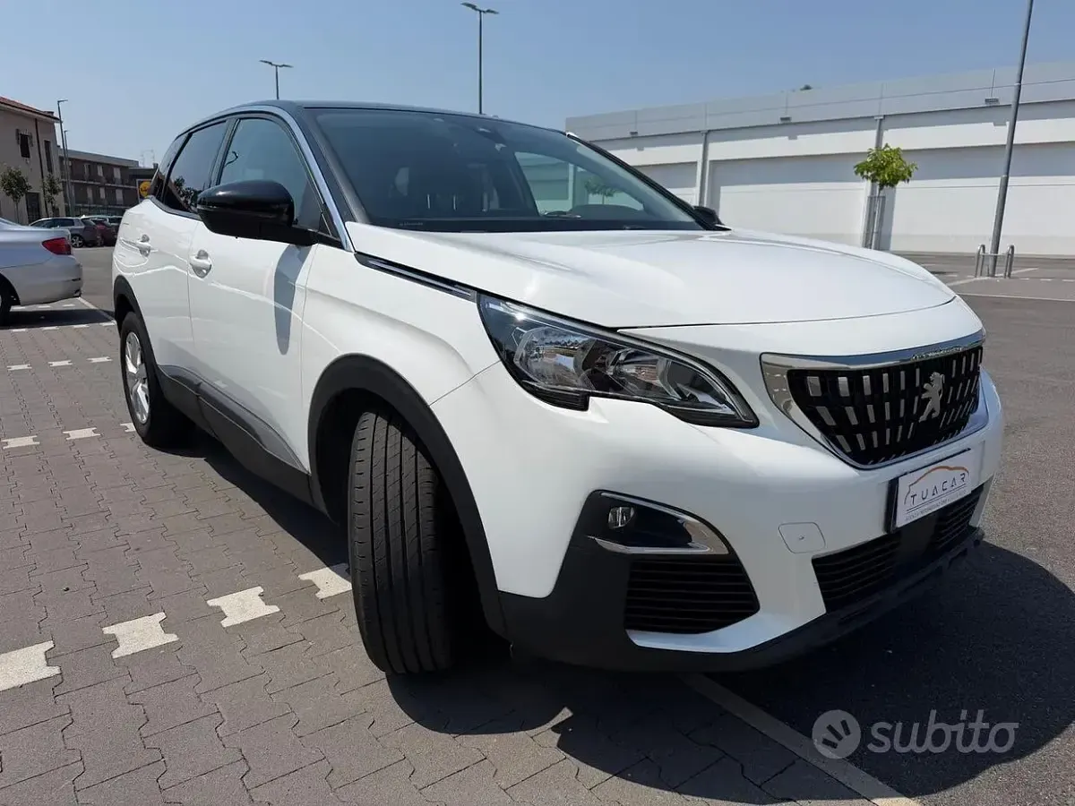 Usata Peugeot 3008 Active 130 CV (95 kW) 2018 Grigio SUV