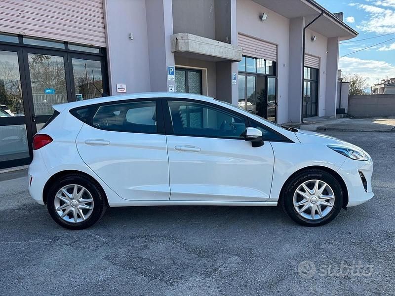 Gebraucht Ford Fiesta 86 PS (63 kW) 2020 Weiß Limousine