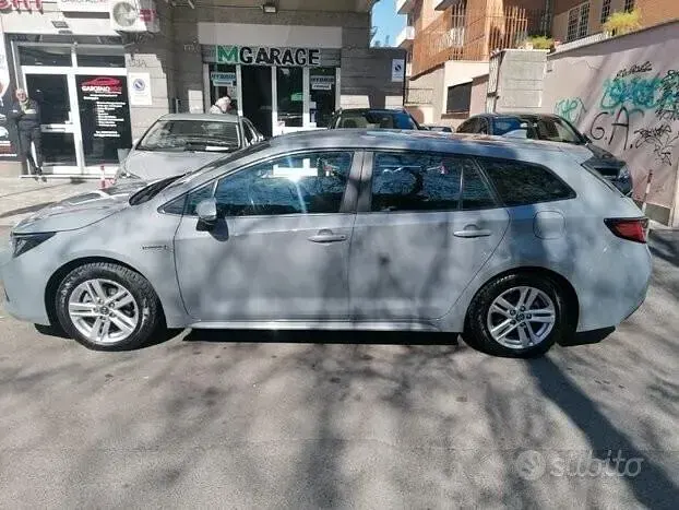 Usata Toyota Corolla Business Edition 98 CV (72 kW) 2022 Grigio Station wagon