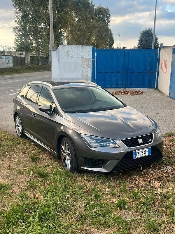 Usata Seat Leon FR 184 CV (135 kW) 2015 Grigio Station wagon
