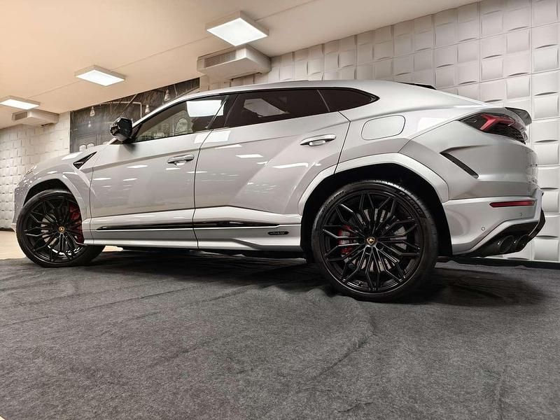 Nuova Lamborghini Urus 620 CV (456 kW) 2025 Argento SUV