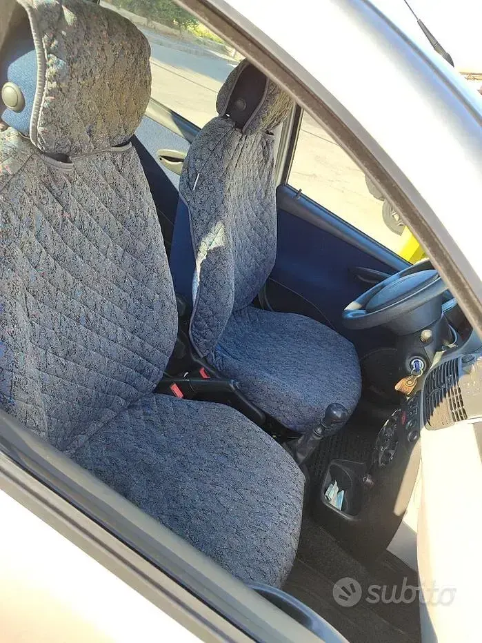 Usata Fiat Punto 60 CV (44 kW) 2002 Grigio Utilitaria