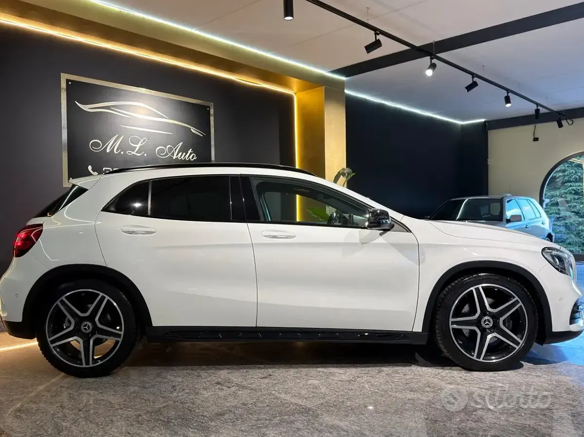 Usata Mercedes GLA220 Premium 170 CV (125 kW) 2018 Bianco SUV