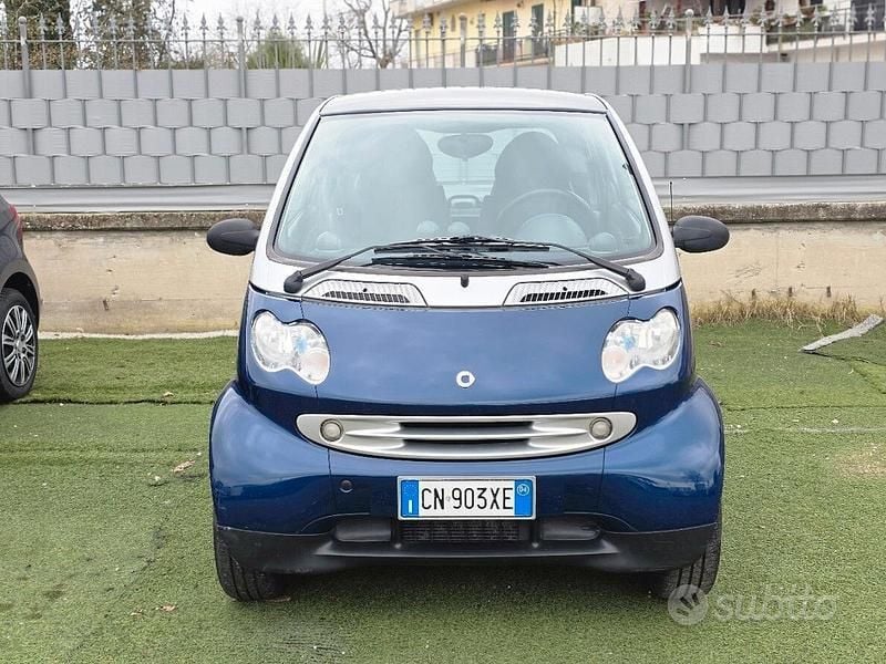 Usata Smart ForTwo Cabrio 41 CV (30 kW) 2004 Blu Cabrio