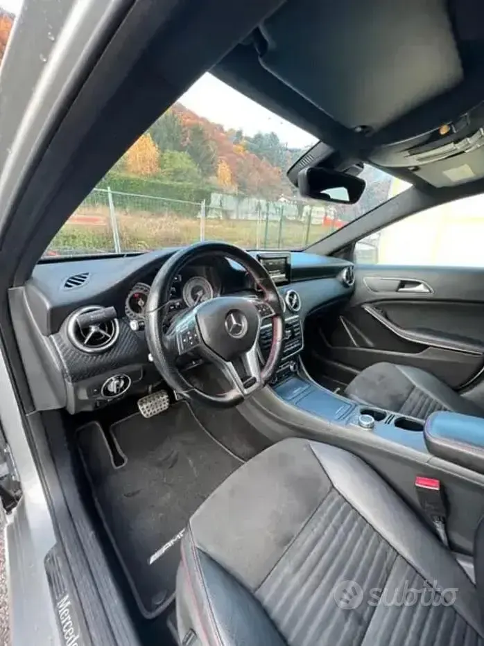 Usata Mercedes A200 136 CV (100 kW) 2014 Grigio Utilitaria