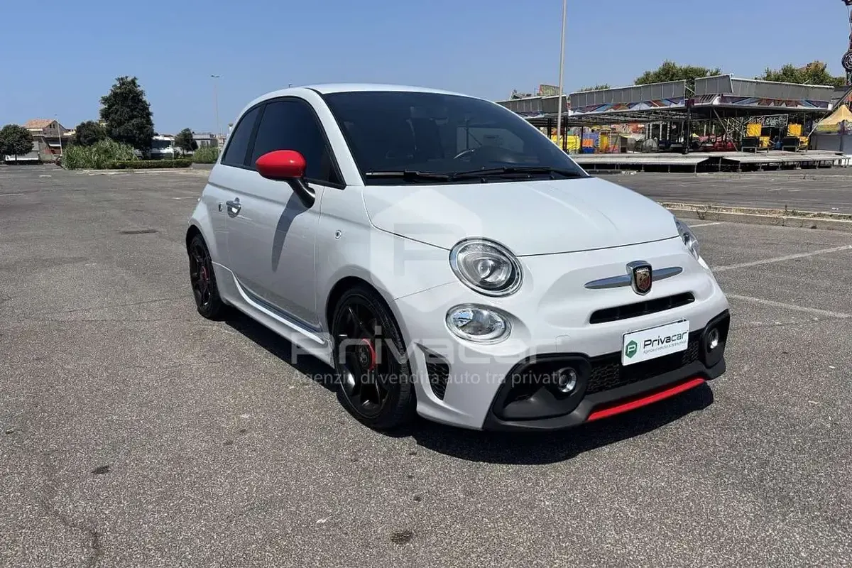 Usata Abarth 595 165 CV (121 kW) 2022 Grigio Utilitaria