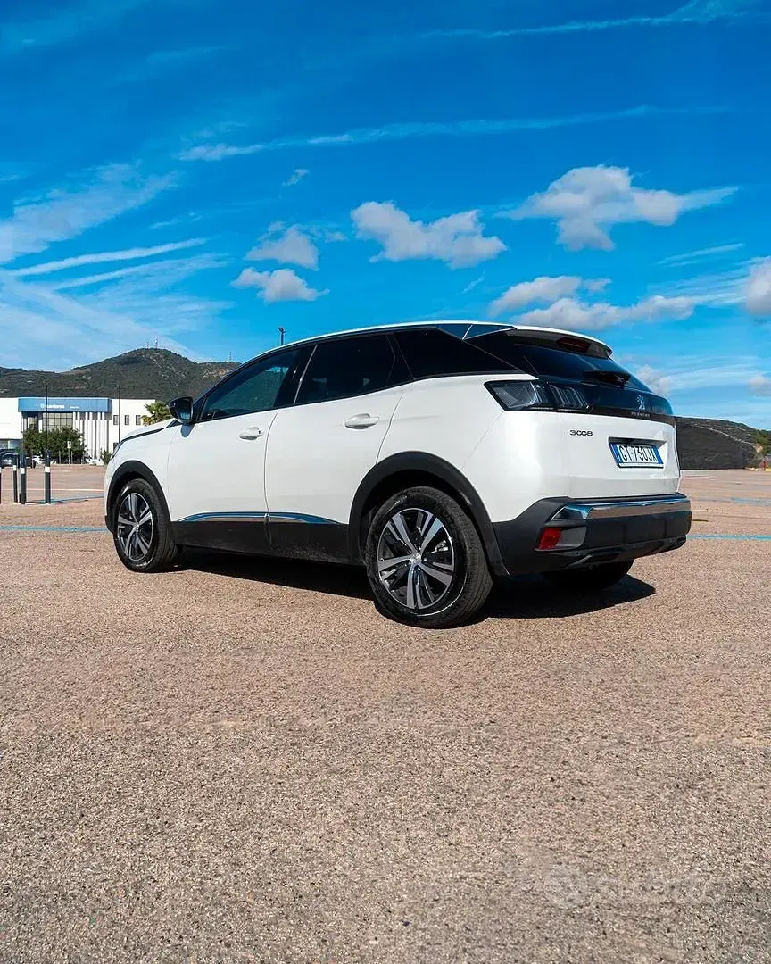 Usata Peugeot 3008 Allure 131 CV (96 kW) 2024 Bianco SUV