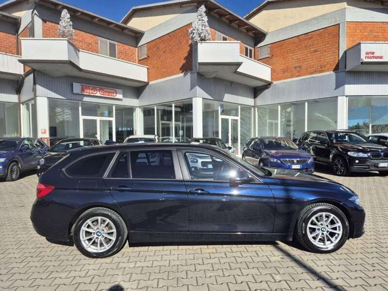 Usata BMW 318 Advantage 150 CV (110 kW) 2016 Blu Station wagon