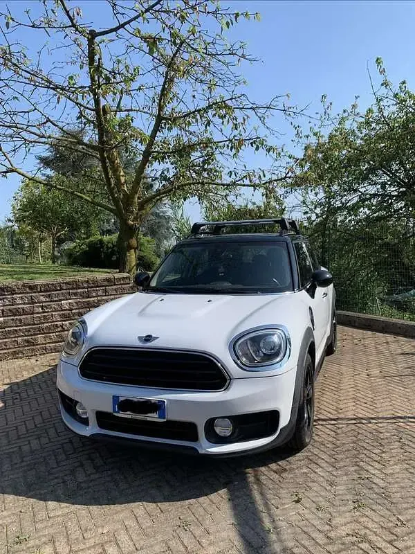 Usata Mini Countryman Hype 136 CV (100 kW) 2018 Bianco SUV