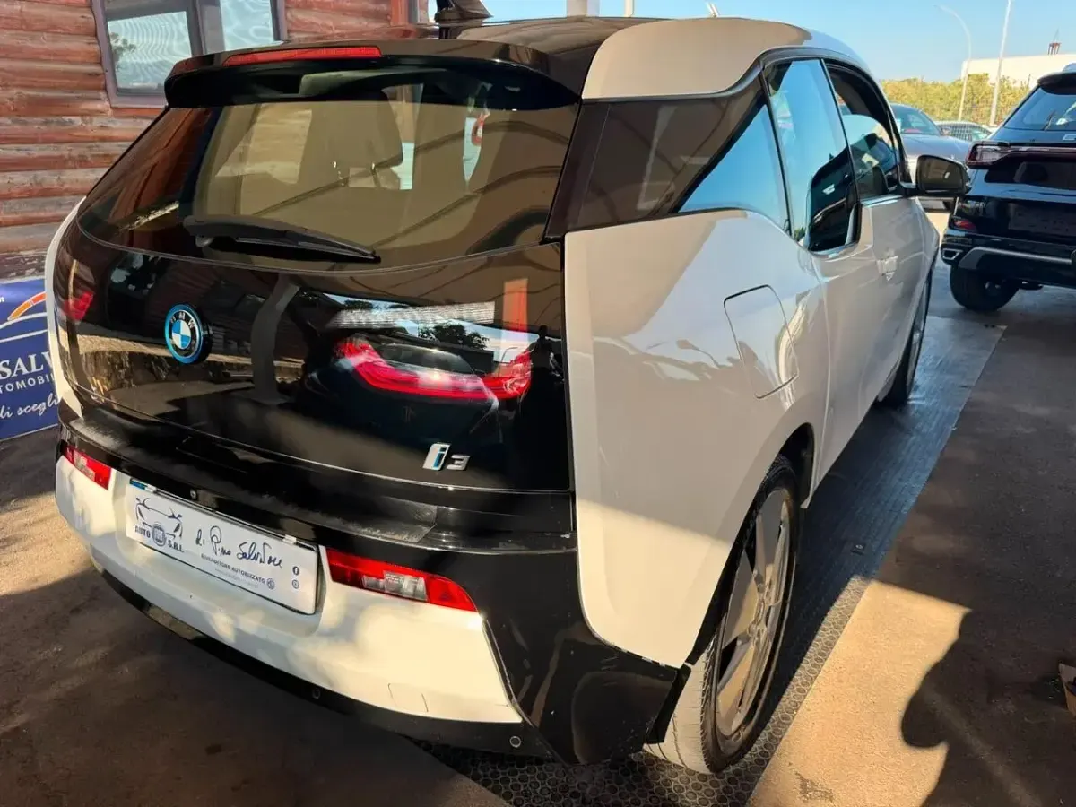 Usata BMW i3 Efficient Dynamics 38 CV (27 kW) 2015 Bianco Utilitaria