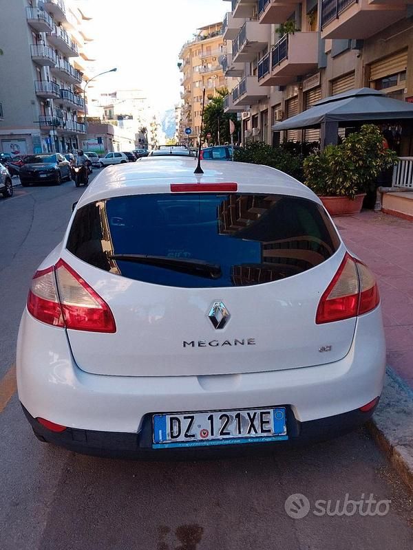 Usata Renault Mégane 110 CV (80 kW) 2009 Bianco Berlina