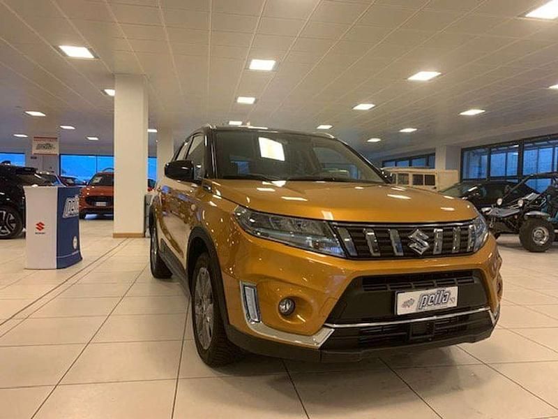 Usata Suzuki Vitara Cool 129 CV (94 kW) 2021 Arancione SUV