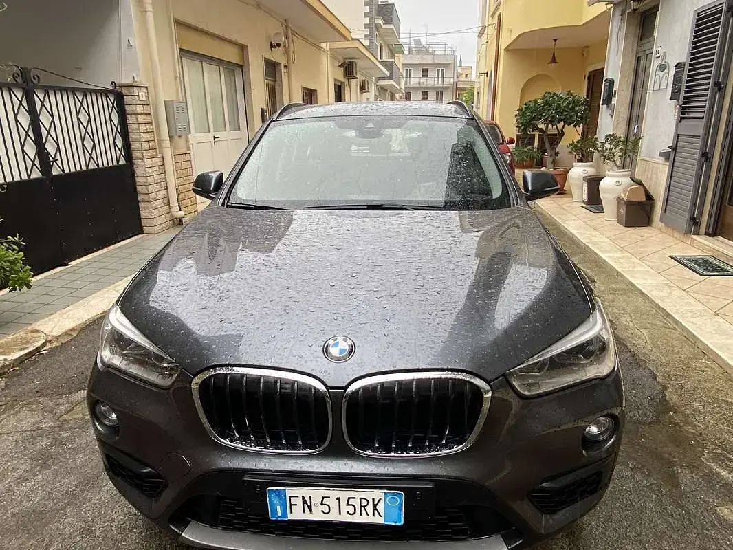 Usata BMW X1 150 CV (110 kW) 2018 Grigio SUV