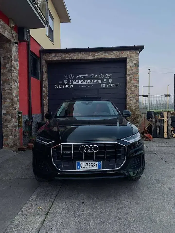 Usata Audi Q8 Sport 286 CV (210 kW) 2022 Nero SUV