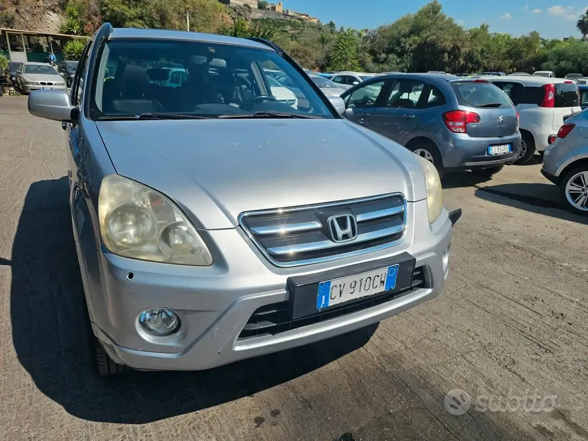 Usata Honda CR-V ES 140 CV (102 kW) 2006 Grigio SUV