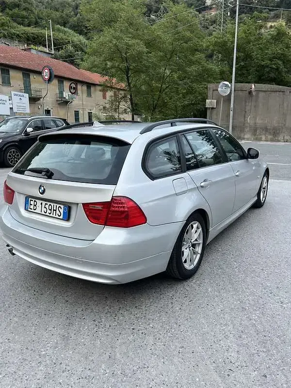 Usata BMW 318 M Sport 143 CV (105 kW) 2011 Grigio Station wagon