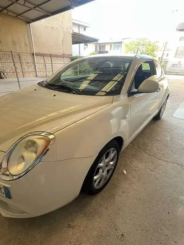 Usata Alfa Romeo MiTo Progression 105 CV (77 kW) 2009 Beige Utilitaria
