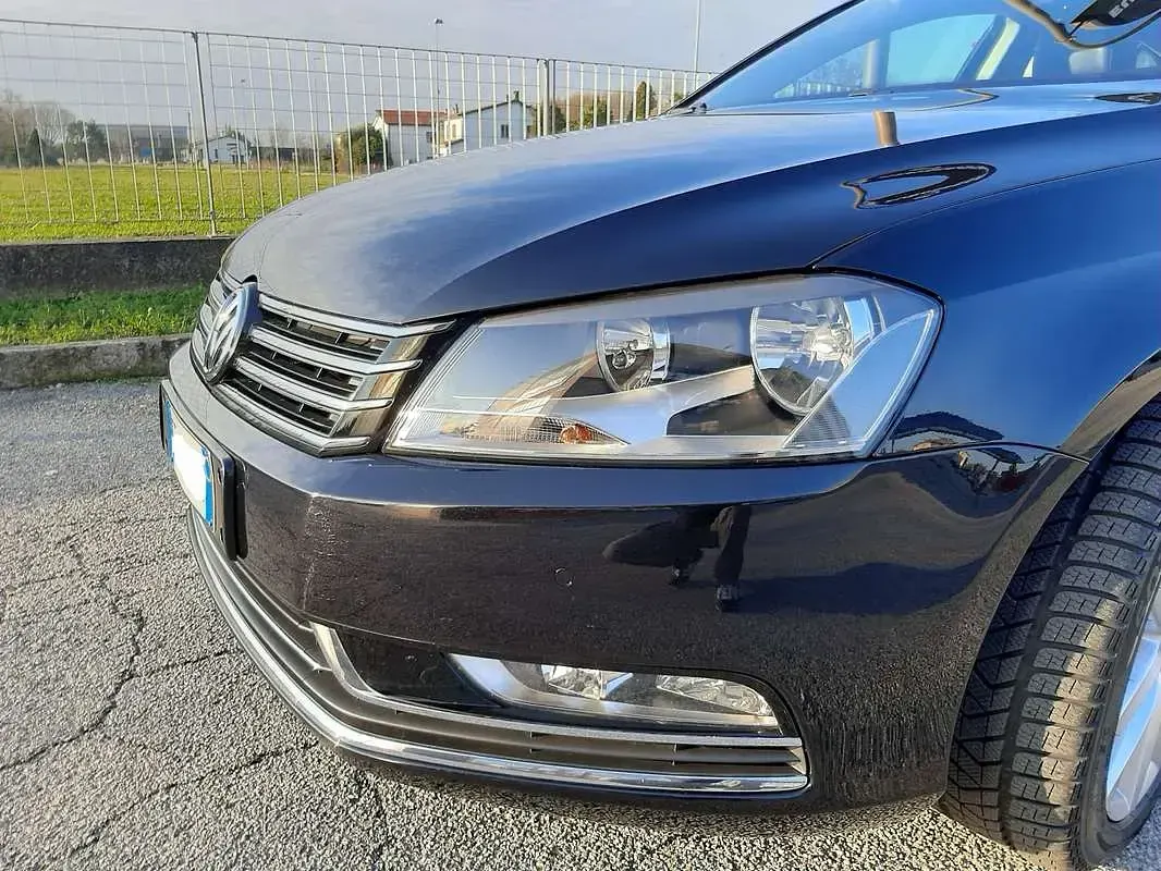 Usata VW Passat Highline 160 CV (117 kW) 2011 Nero Berlina