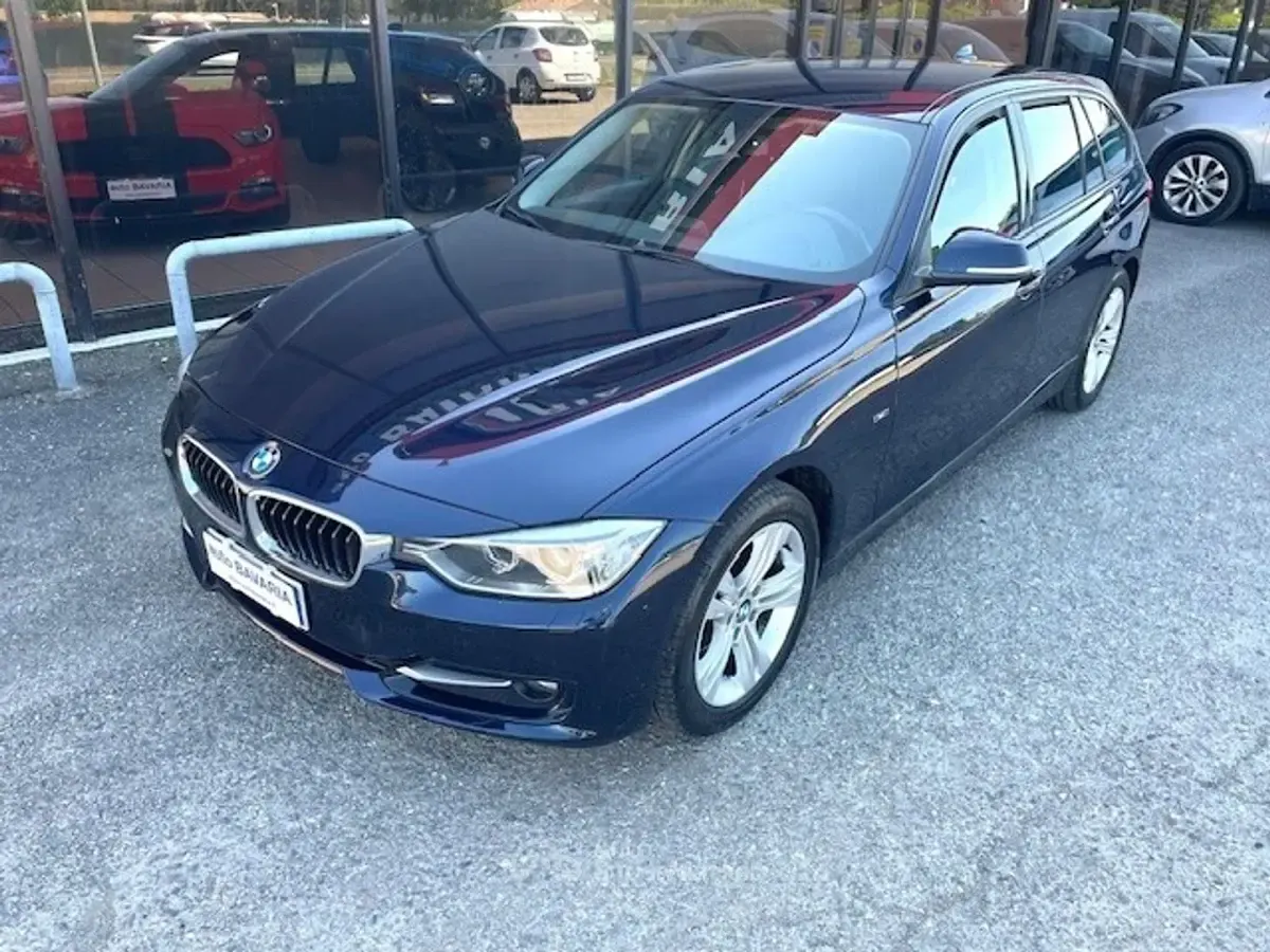 Usata BMW 316 Advantage 116 CV (85 kW) 2013 Blu Station wagon