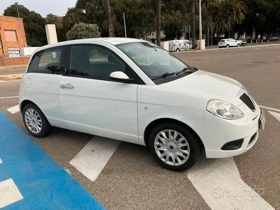 Usata Lancia Ypsilon 2009 Bianco Utilitaria