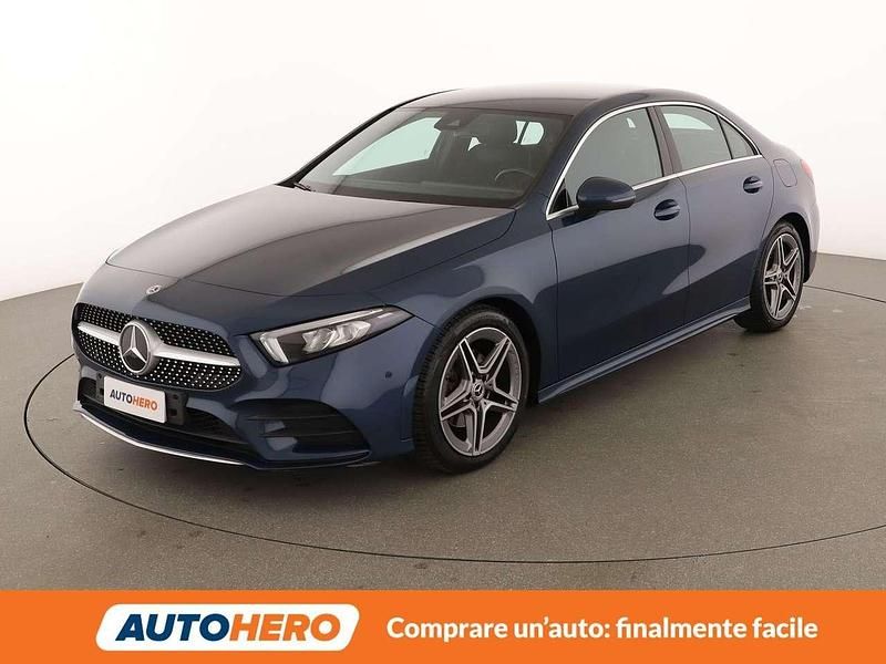 Usata Mercedes A180 AMG line 136 CV (100 kW) 2022 Blu/azzurro Berlina