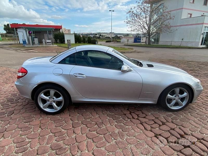 Usata Mercedes SLK200 163 CV (119 kW) 2004 Grigio Cabrio