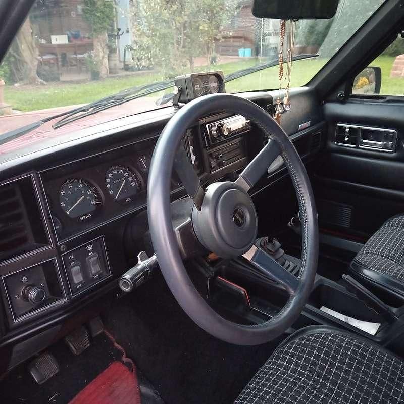 Usata Jeep Cherokee 80 CV (58 kW) 1987 SUV