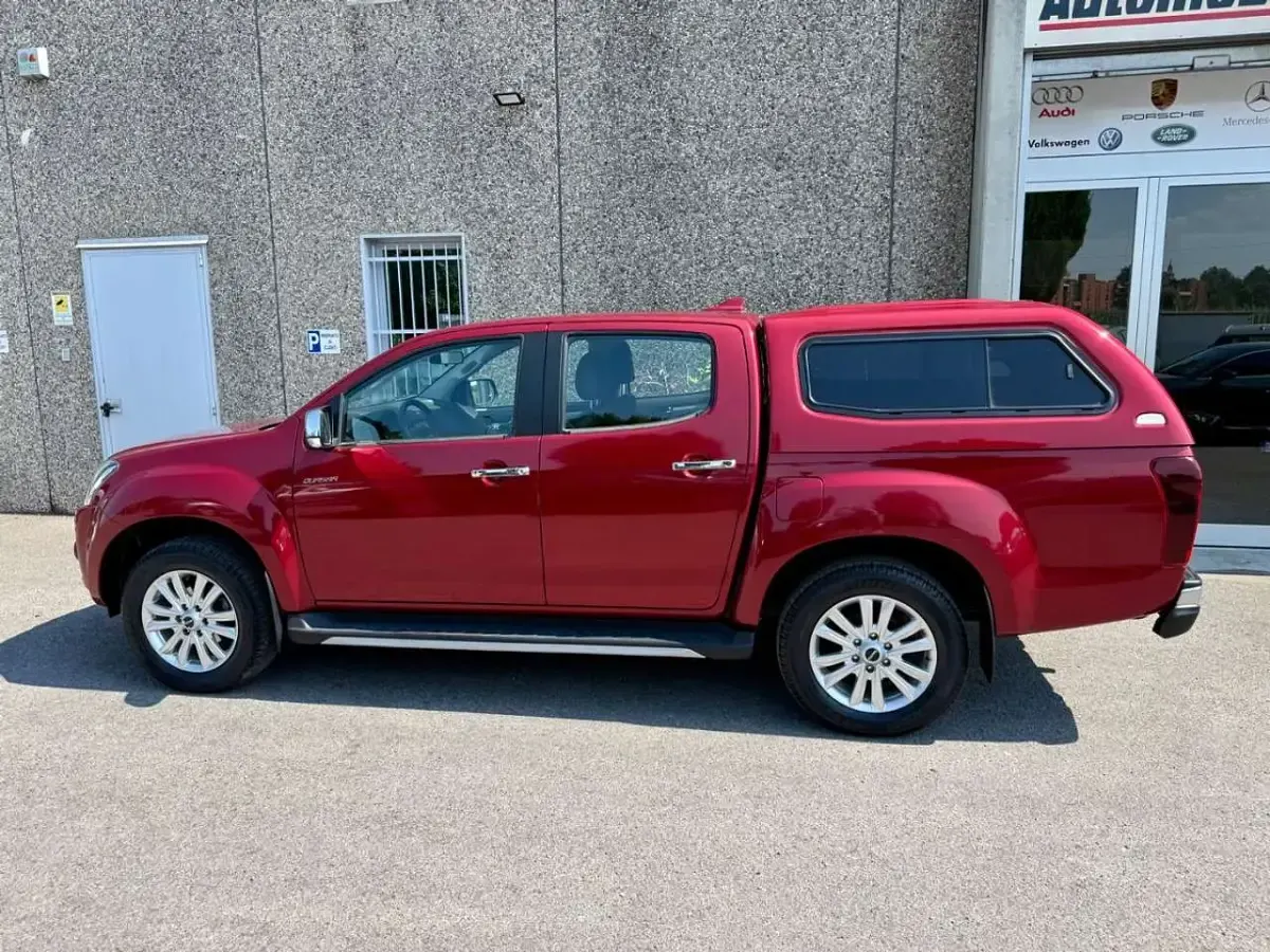 Usata Isuzu D-Max 163 CV (119 kW) 2020 Rosso Berlina