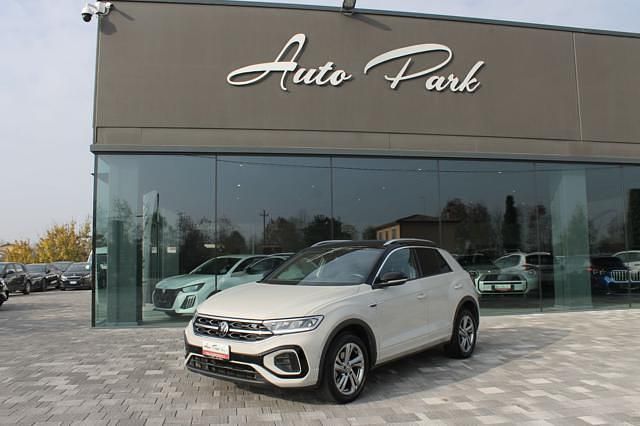 Usata VW T-Roc R-line 116 CV (85 kW) 2023 Beige SUV
