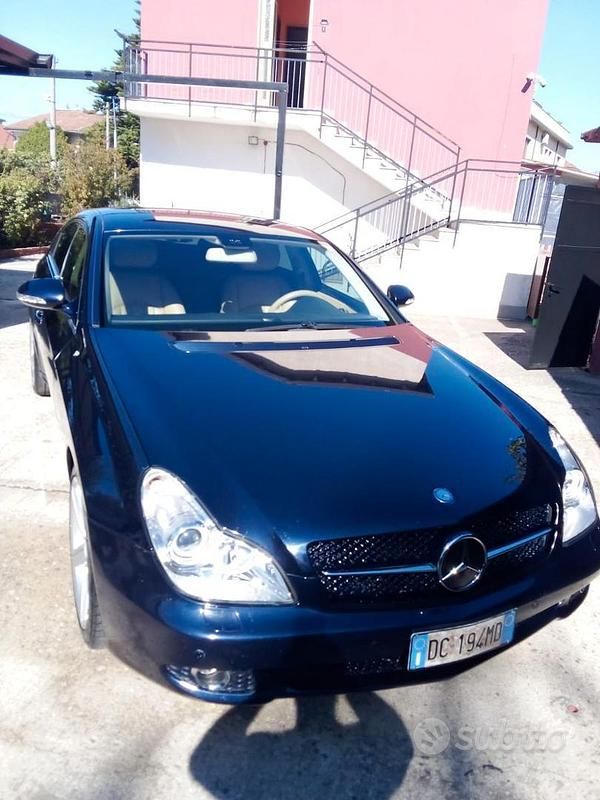 Usata Mercedes 250 224 CV (164 kW) 2006 Blu Berlina