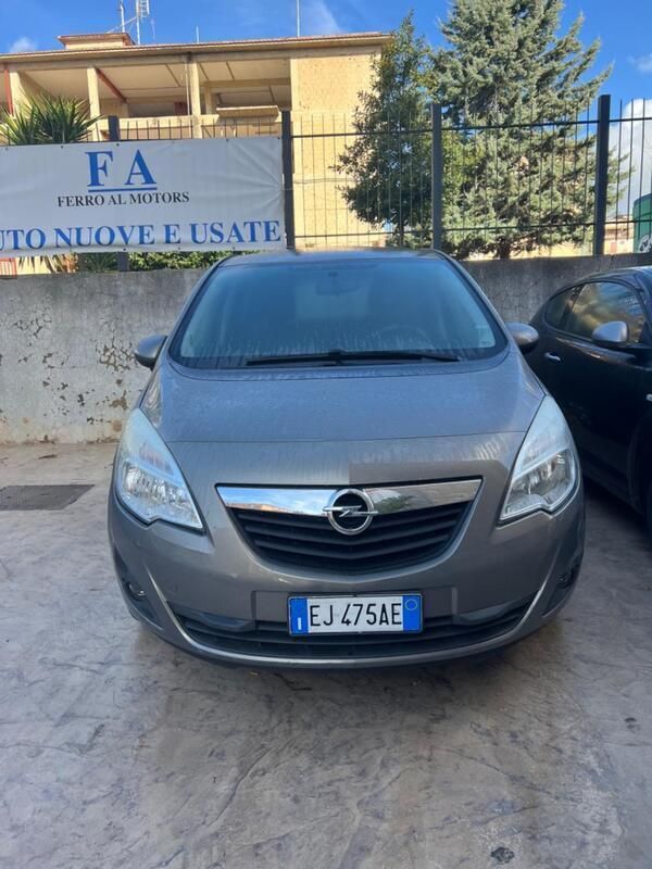 Usata Opel Meriva Cosmo 119 CV (87 kW) 2012 Grigio Monovolume