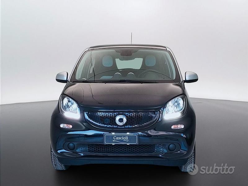 Usata Smart ForFour Passion 71 CV (52 kW) 2015 Nero Utilitaria